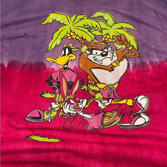 ๐๐๐ฉท๐ Looney Tunes Cartoon Graphic Tie-dye Tee - Purple and Red XXL - Picture 2 of 6